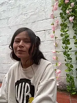 Ninfa pink online show from October 2025 03:13:01 PM
