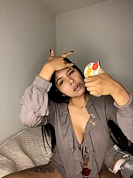 Snapshot of SweetieMariana chatting on October 2025 10:09:02 PM SweetieMariana online show from October 2025 10:09:02 PM