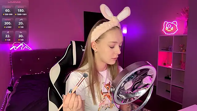 EvaPeace online show from February 2026 07:11:02 PM