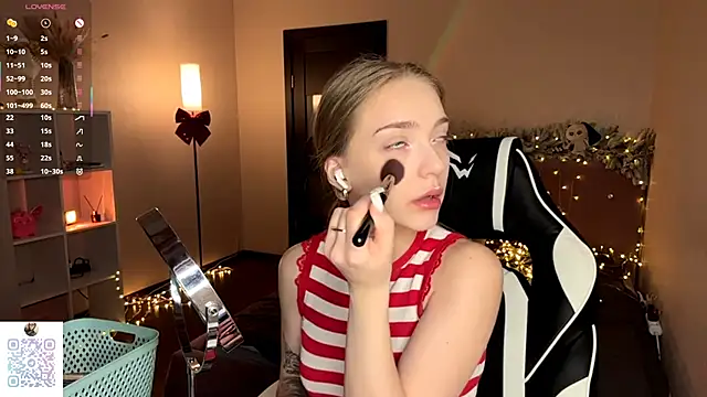 EvaPeace online show from January 2026 07:21:01 PM