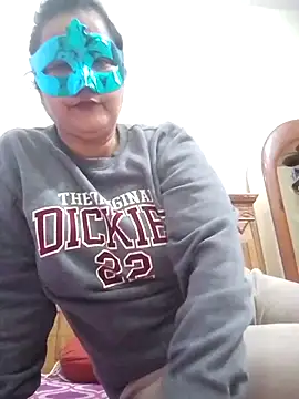 Honey-26 online show from December 2025 12:53:02 PM