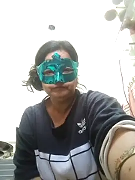 Honey-26 online show from November 2025 07:30:01 AM