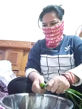 Honey-26 online show from November 2025 02:22:01 PM