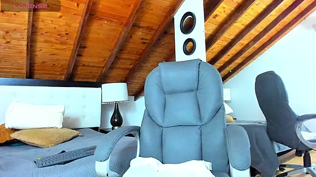 Adara Ferrara online show from March 2026 03:28:01 AM