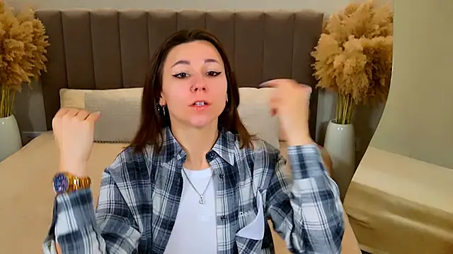 EdenSolis online show from March 2026 10:20:02 AM