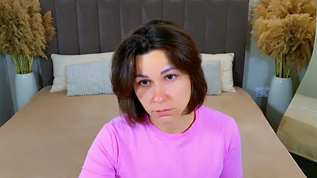 EdenSolis online show from May 2026 09:39:01 AM