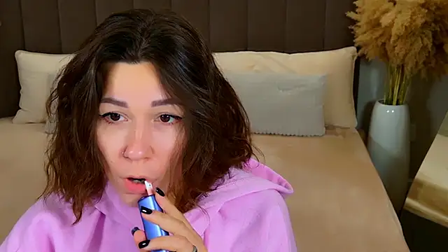 EdenSolis online show from March 2026 06:21:01 AM