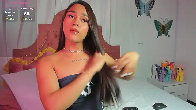 Grecia Moore online show from December 2025 08:42:02 PM