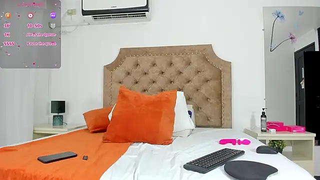 Grecia Moore online show from October 2025 09:26:01 PM