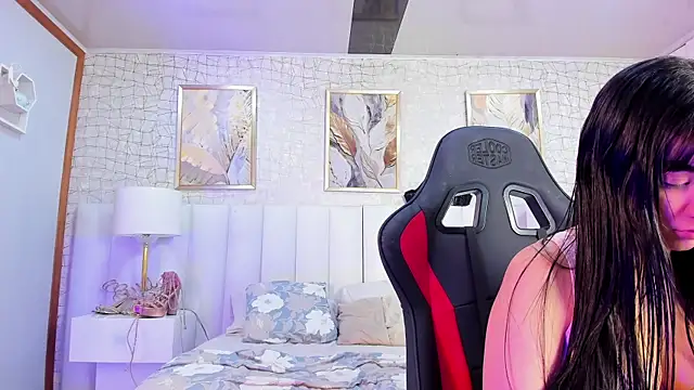 Aby cole11 online show from October 2025 02:18:02 PM