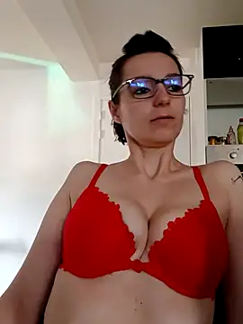 labellerose online show from November 2025 12:53:01 PM