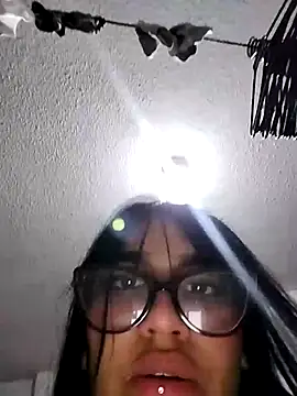 Snapshot of Valen_russo chatting on October 2025 02:53:01 AM Valen russo online show from October 2025 02:53:01 AM