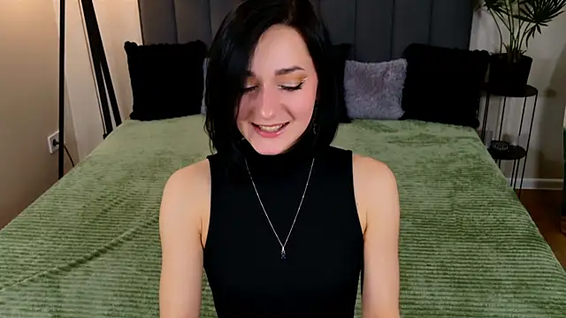 BaileeLynn online show from April 2026 12:46:02 PM