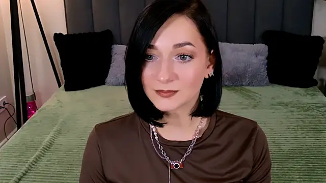 BaileeLynn online show from June 2026 01:05:02 PM