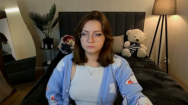 Snapshot of Briarx chatting on November 2025 10:42:01 PM Briarx online show from November 2025 10:42:01 PM