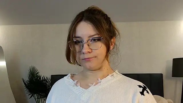 Snapshot of Briarx chatting on October 2025 08:54:02 PM Briarx online show from October 2025 08:54:02 PM