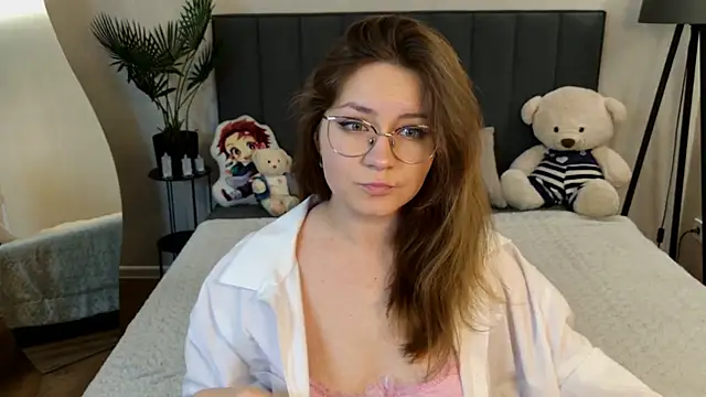 Snapshot of Briarx chatting on November 2025 08:25:01 PM Briarx online show from November 2025 08:25:01 PM