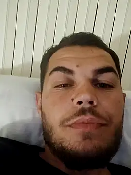 Alexszader36 online show from November 2025 08:24:01 PM