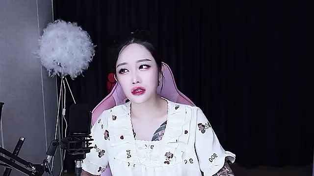 MISA 02 online show from October 2025 02:06:01 PM