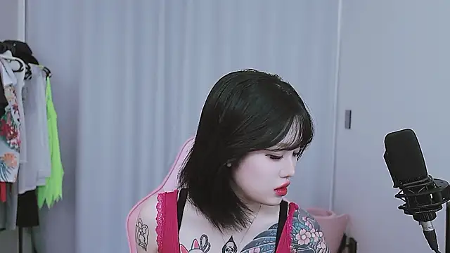 MISA 02 online show from April 2026 04:47:02 AM