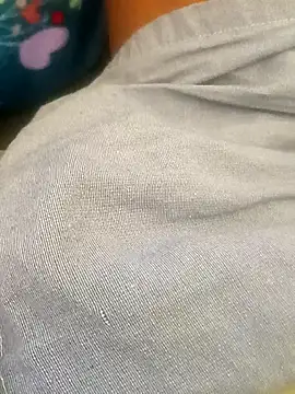 leeya14 online show from November 2025 06:51:02 AM