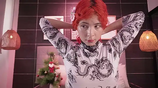 Thalia Karlson online show from December 2025 12:32:02 PM