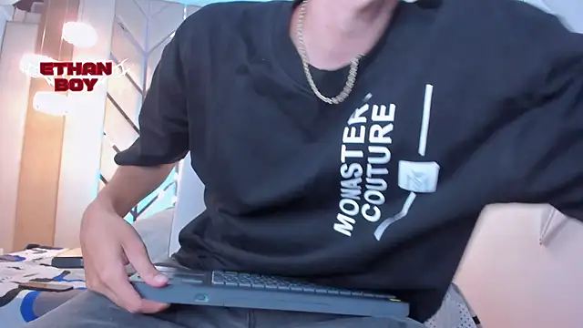 Ethan Boy  online show from February 2026 08:29:01 PM