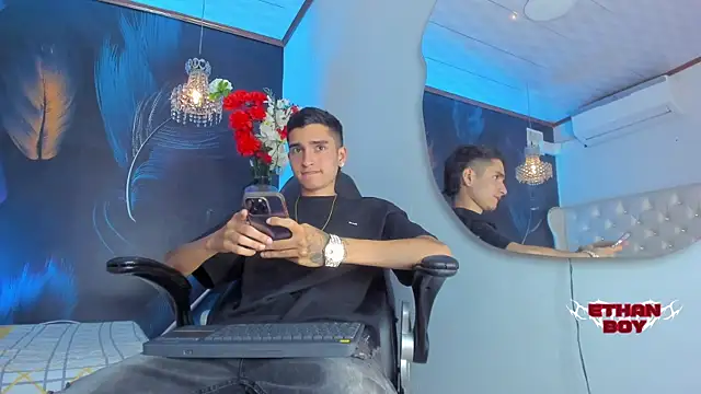 Ethan Boy  online show from December 2025 09:18:02 PM