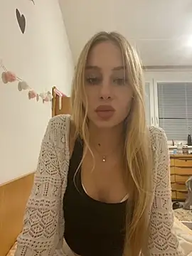 RemyStyles online show from November 2025 04:10:01 PM