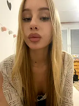 RemyStyles online show from November 2025 08:09:02 PM