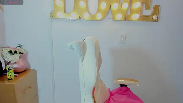 Snapshot of adara_sweet20 chatting on November 2025 07:14:02 PM adara sweet20 online show from November 2025 07:14:02 PM