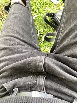 Jacovo2002 online show from October 2025 06:18:02 PM