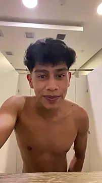 Jacovo2002 online show from April 2026 11:19:01 PM