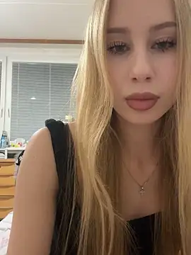 Snapshot of JudithCarly chatting on November 2025 07:36:02 PM JudithCarly online show from November 2025 07:36:02 PM