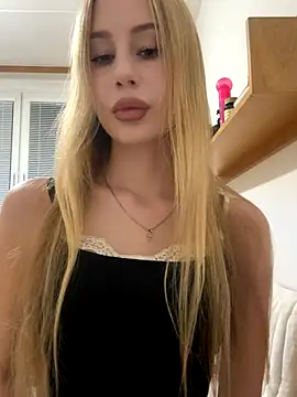 Snapshot of JudithCarly chatting on November 2025 08:09:02 PM JudithCarly online show from November 2025 08:09:02 PM