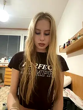 Snapshot of JudithCarly chatting on December 2025 09:23:01 PM JudithCarly online show from December 2025 09:23:01 PM