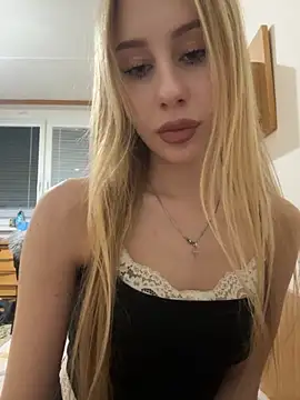 Snapshot of JudithCarly chatting on November 2025 07:46:01 PM JudithCarly online show from November 2025 07:46:01 PM