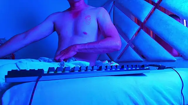 damian 0490 online show from November 2025 03:39:01 PM