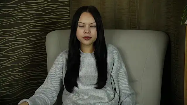 TessKnicely online show from October 2025 01:34:01 PM