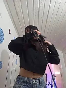 Barbieteeen online show from March 2026 04:49:01 AM