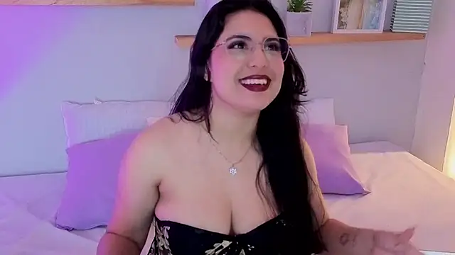 shainadavis online show from February 2026 03:57:02 AM