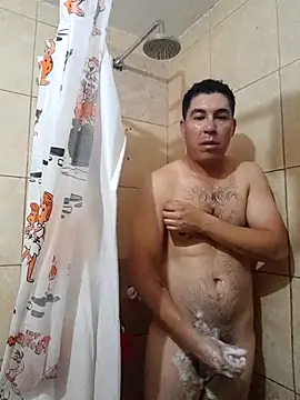 Ezeaxl online show from April 2026 09:33:02 PM