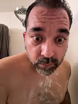 Snapshot of Fun_Time_Ron_2 chatting on October 2025 04:03:01 AM Fun Time Ron 2 online show from October 2025 04:03:01 AM