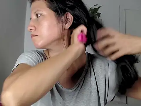 Renata Rivas online show from October 2025 05:19:02 AM