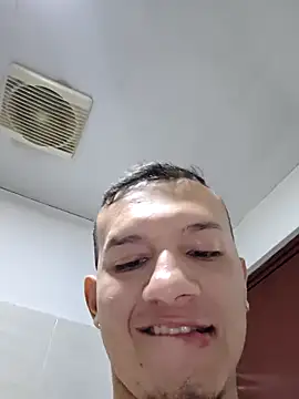 Snapshot of andriu656 chatting on October 2025 04:03:01 AM andriu656 online show from October 2025 04:03:01 AM