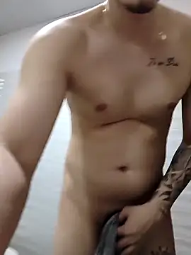 Snapshot of andriu656 chatting on October 2025 05:19:02 AM andriu656 online show from October 2025 05:19:02 AM