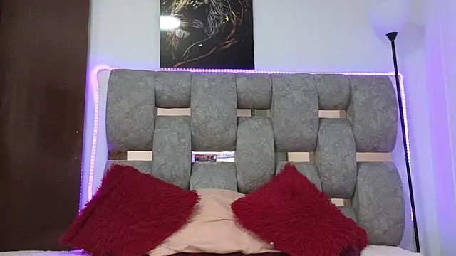 alix kitty online show from December 2025 08:23:02 PM