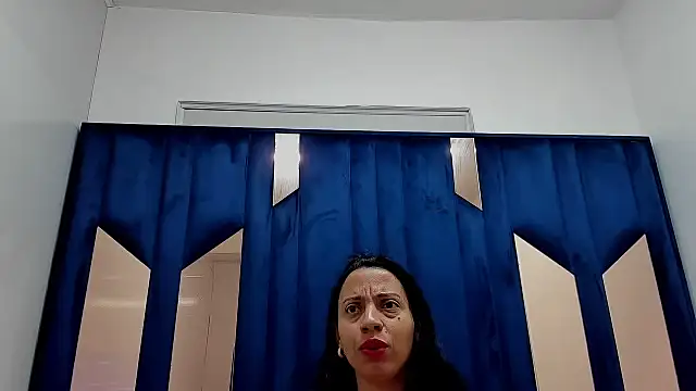 Perla Jonhson Rs online show from November 2025 01:23:01 PM