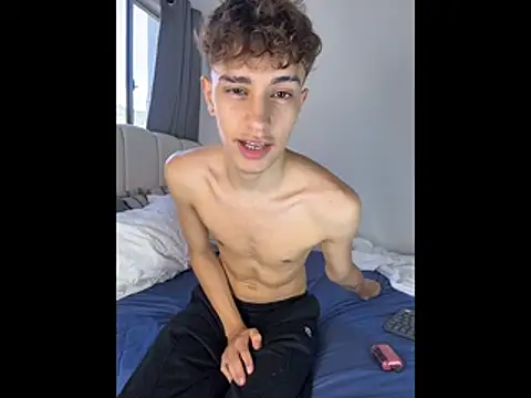 Snapshot of Douglas_Lux chatting on November 2025 09:14:01 PM Douglas Lux online show from November 2025 09:14:01 PM