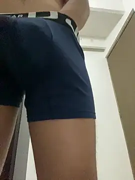 Joven Modelo online show from October 2025 02:25:02 PM